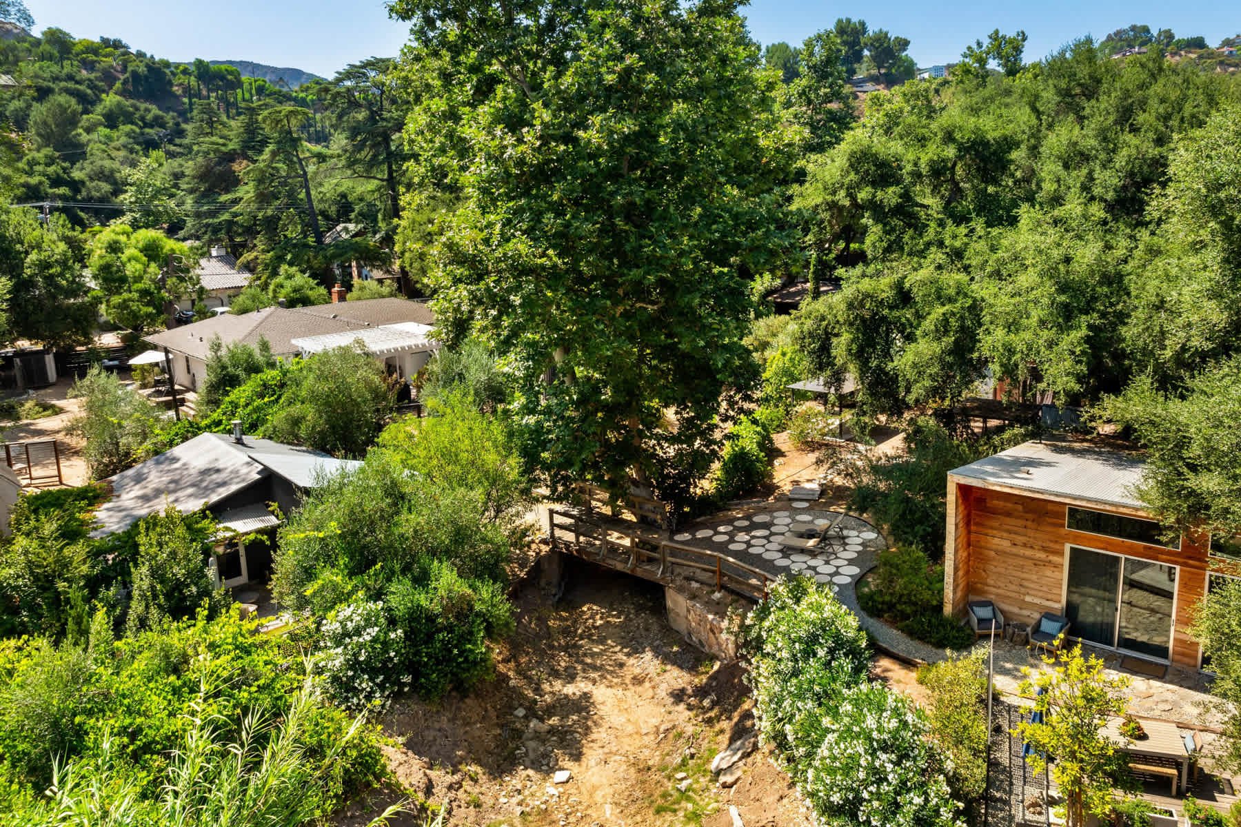 1518 Valley Dr, Topanga