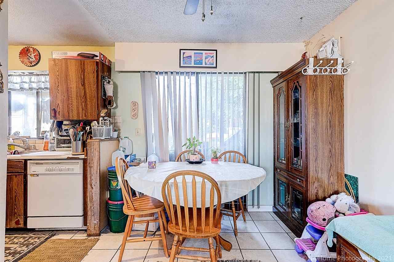 1916 Homfeld Pl