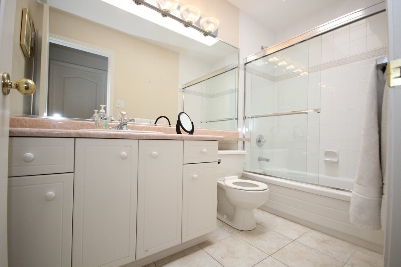 1786 Golf Club Dr