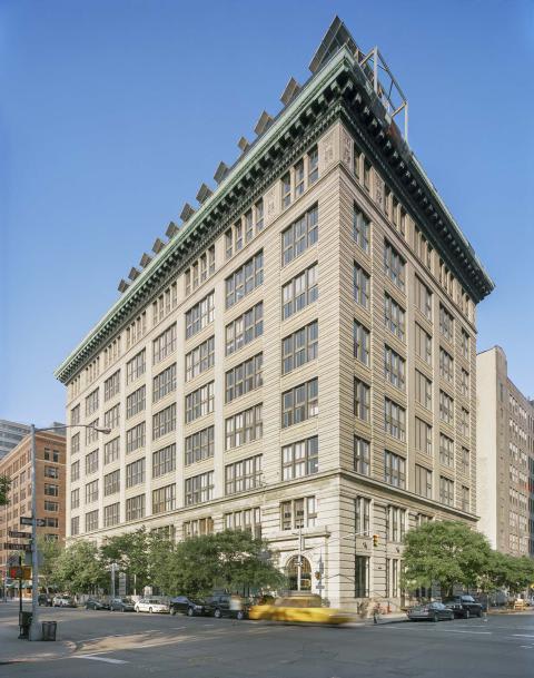 421 Hudson Street, 413
