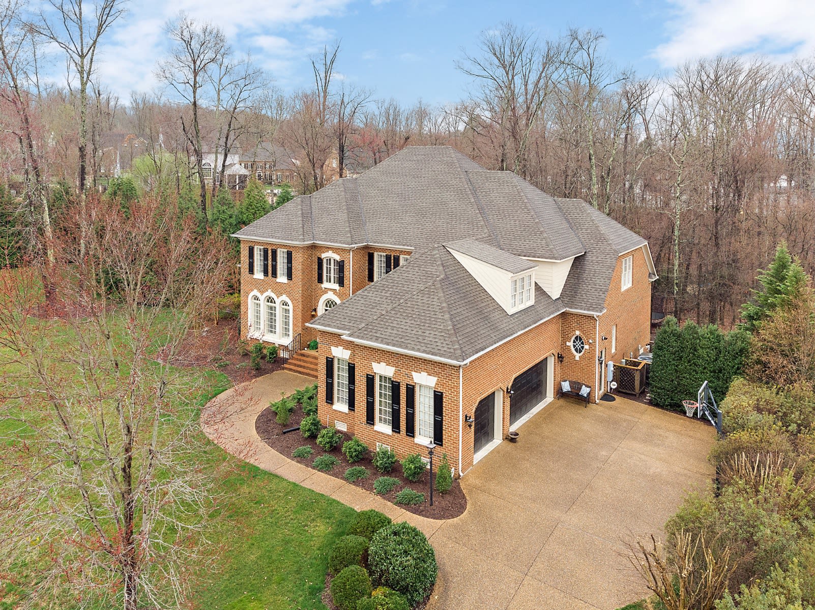 3700 Ellerton Drive
