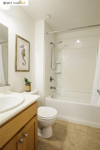 6090 Old Quarry Loop, Oakland, CA 94605