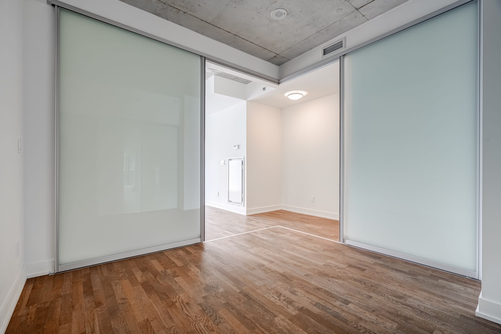 Fabulous 2 Bedroom, 2 Bath Suite