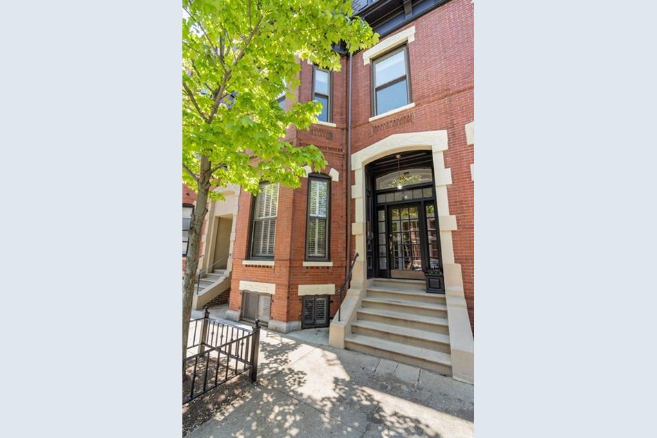 12 Gloucester St #1