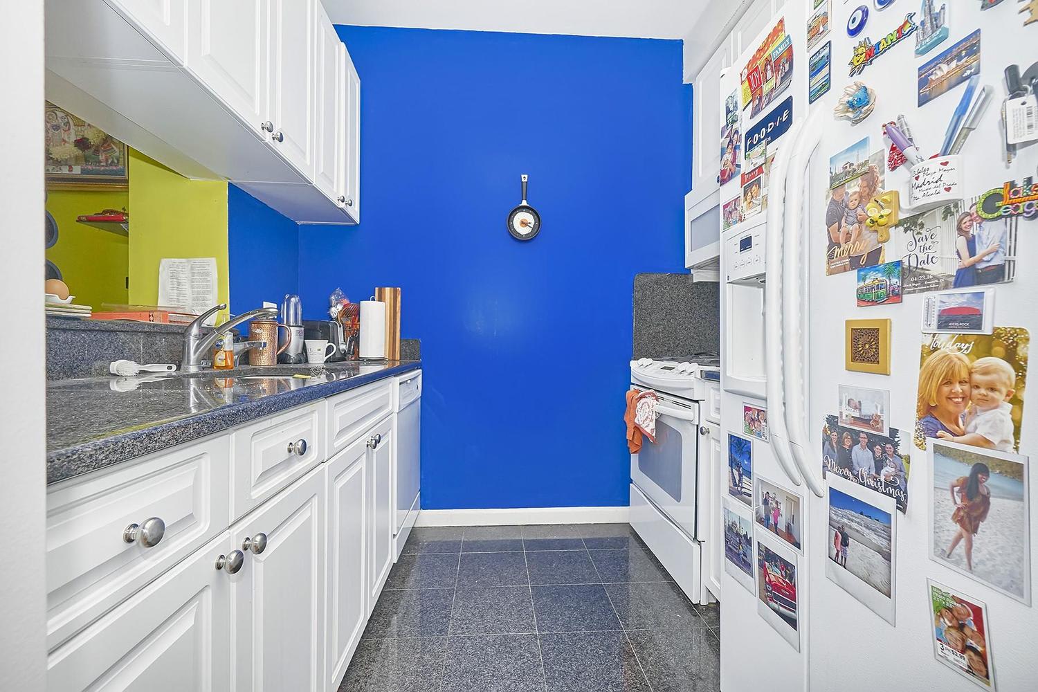 240 E 39th St, Unit 8K