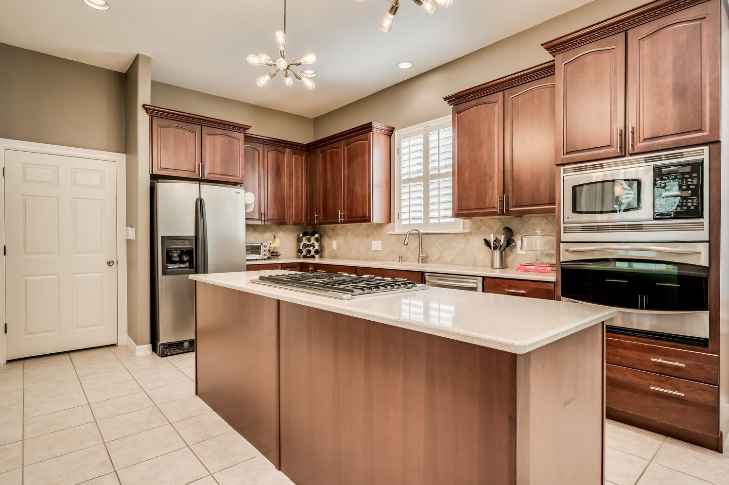 1212 Olympus Dr