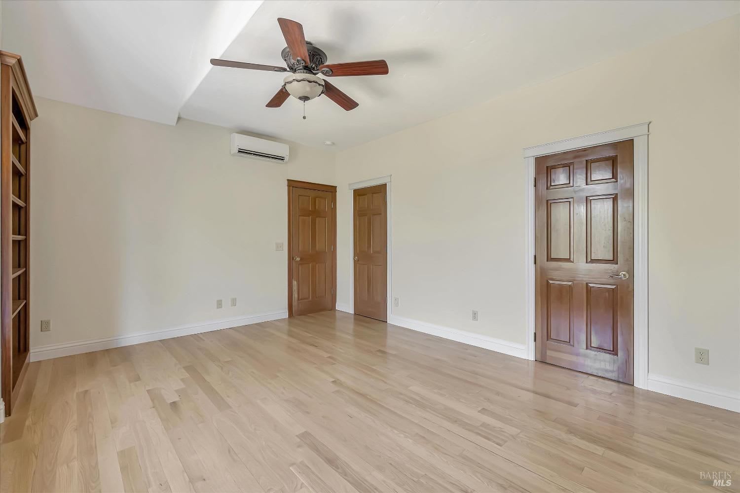 9271 Antler Hill Dr