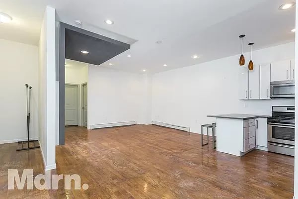 14 Woodbine Street Unit: 3A