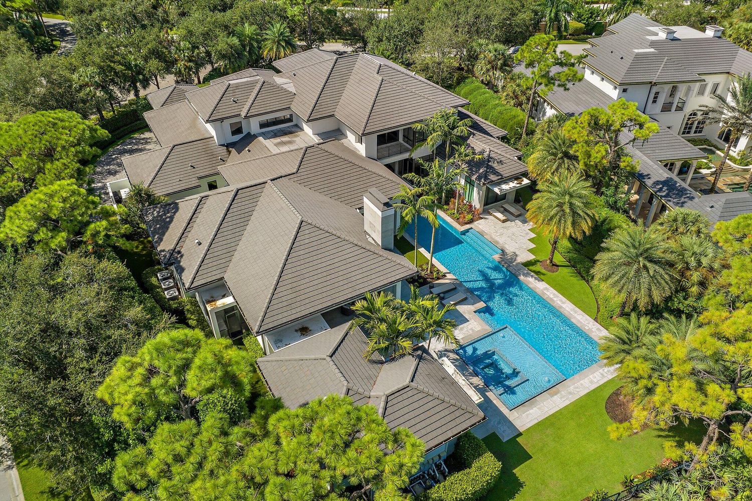 103 W Bears Club Dr