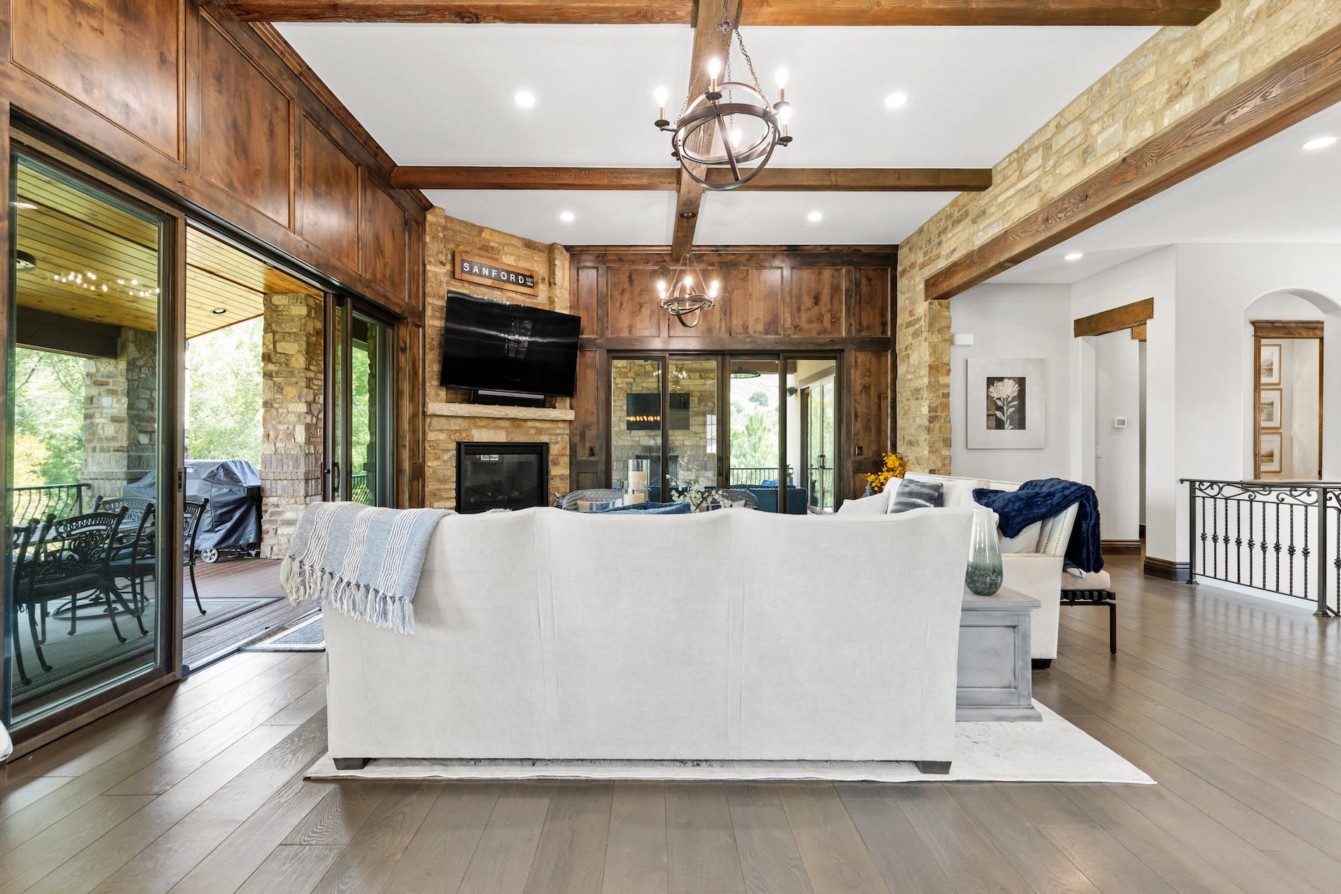 8342 Raphael Lane