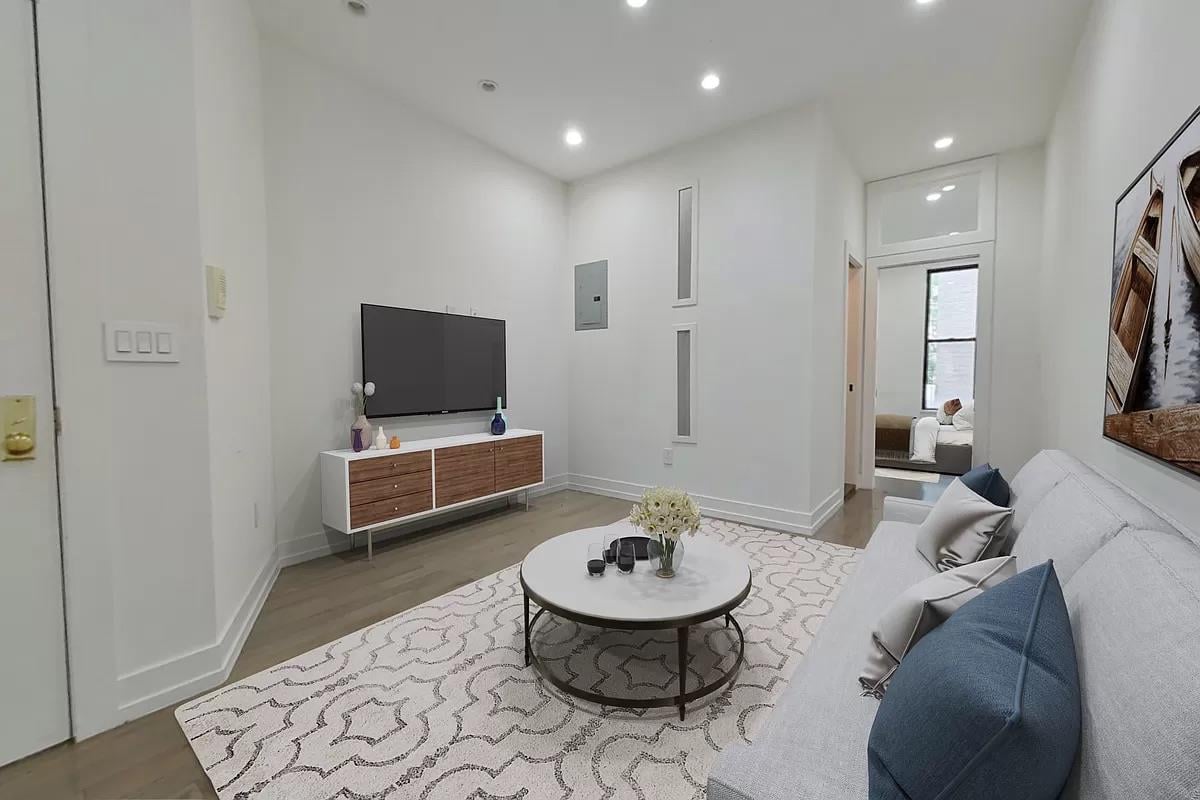 407 Amsterdam Avenue, Apt 5-N