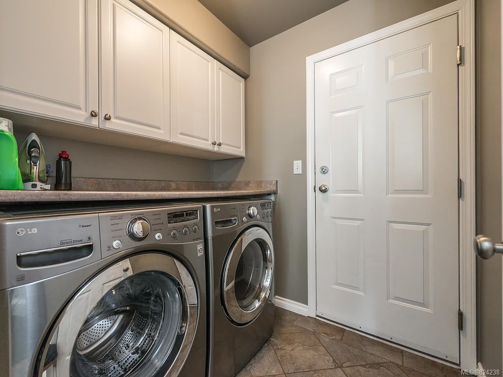 2959 Robalee Pl