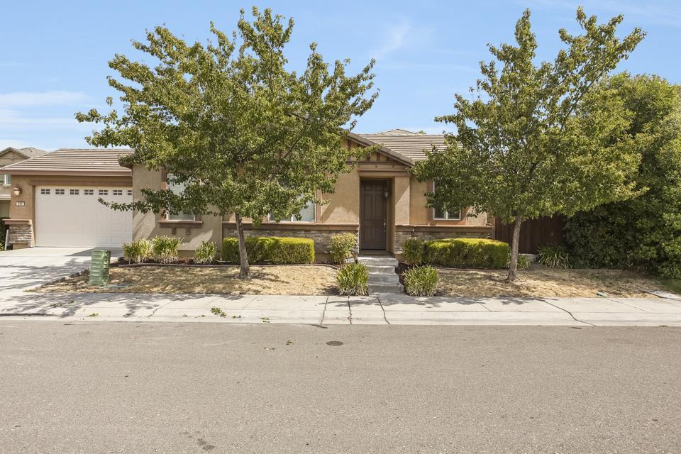 260 Caravaggio Cir