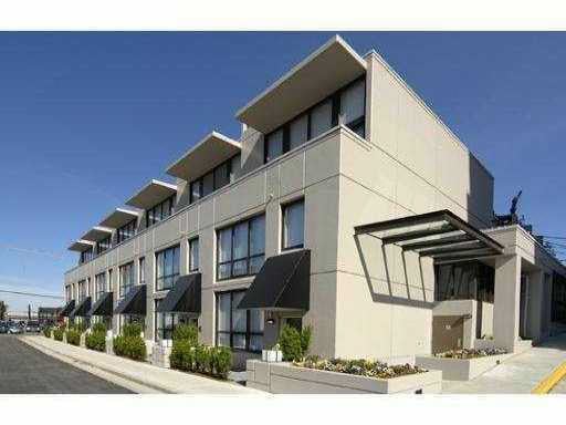 6-7911 Ackroyd Rd