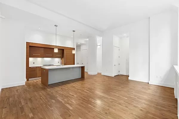 360 Furman Street Unit: 544
