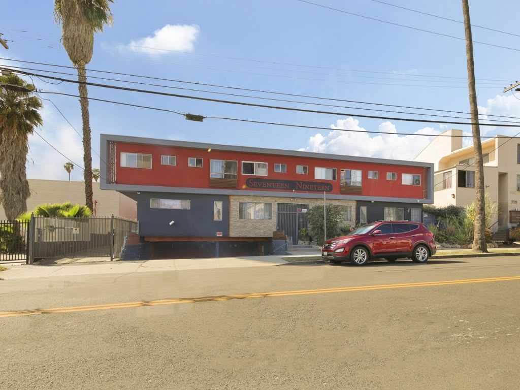 24 Units Along Hollywood Blvd