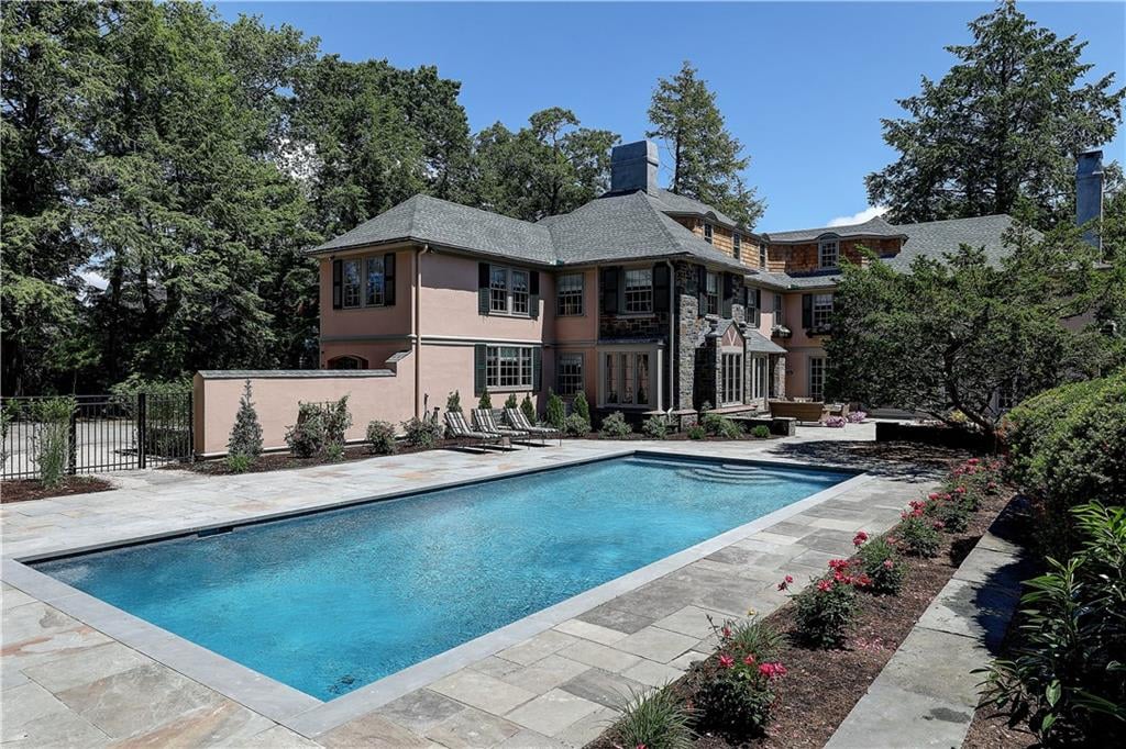 288 BLACKSTONE BLVD