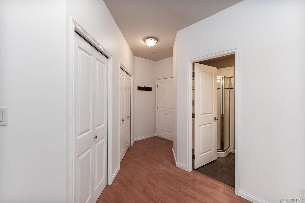 402-821 Goldstream Ave, Langford
