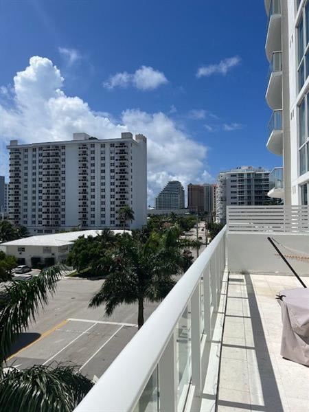 401 N Birch Rd Unit #416