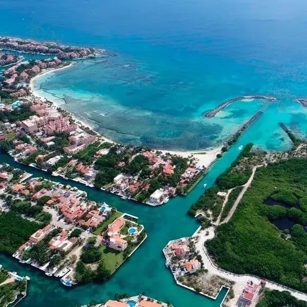 Buying Real Estate in Puerto Aventuras: A Luxurious Investment Opportunity