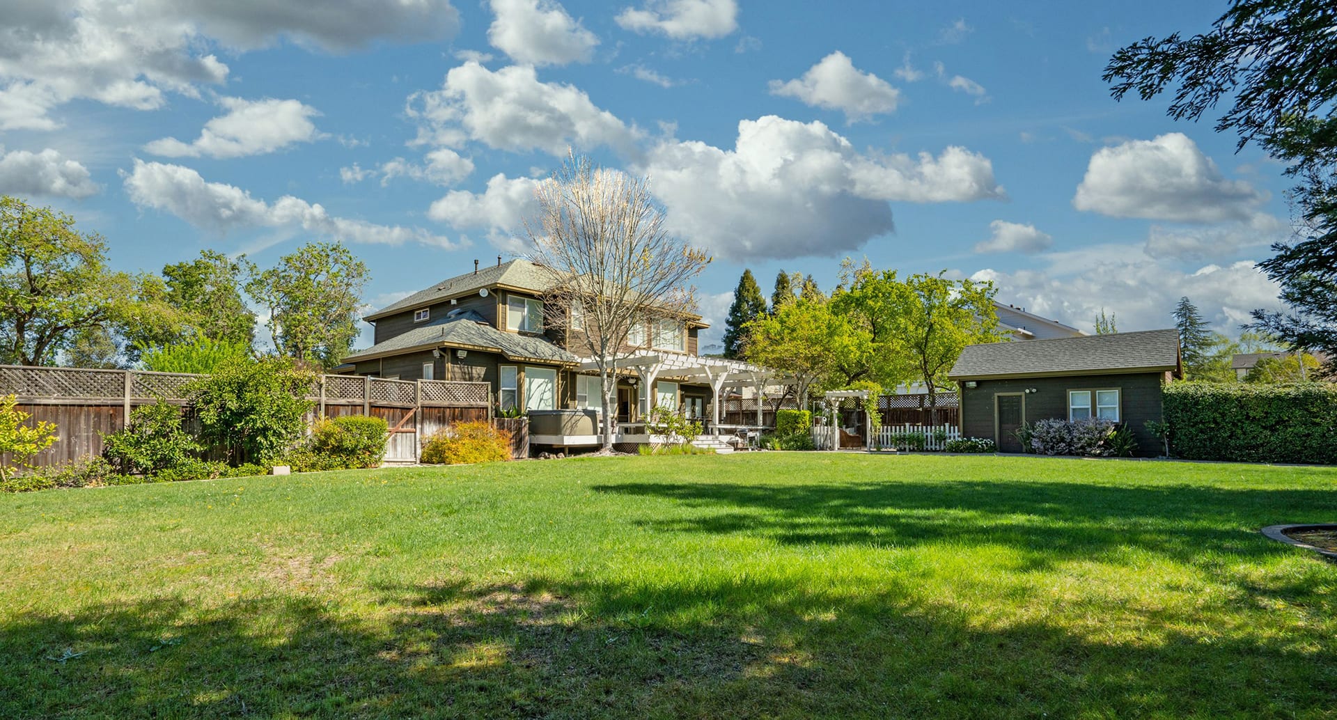 Wine Country Perfection - 1548 Healdsburg Avenue