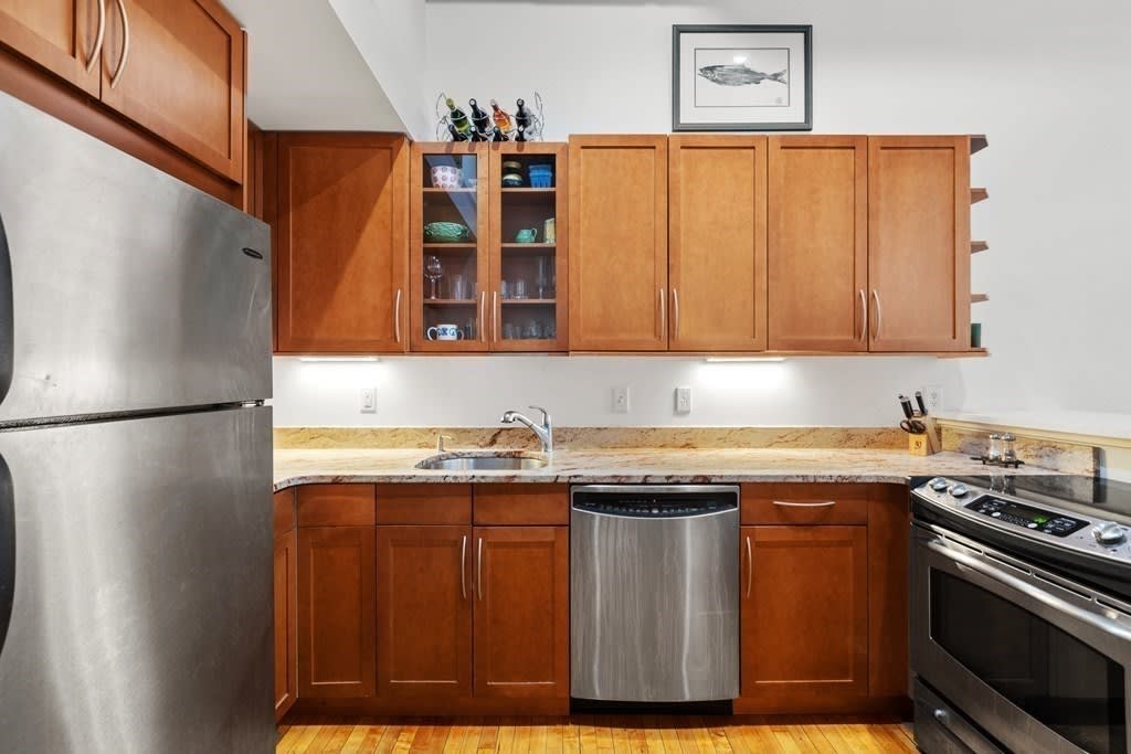 121 Beach St, #102