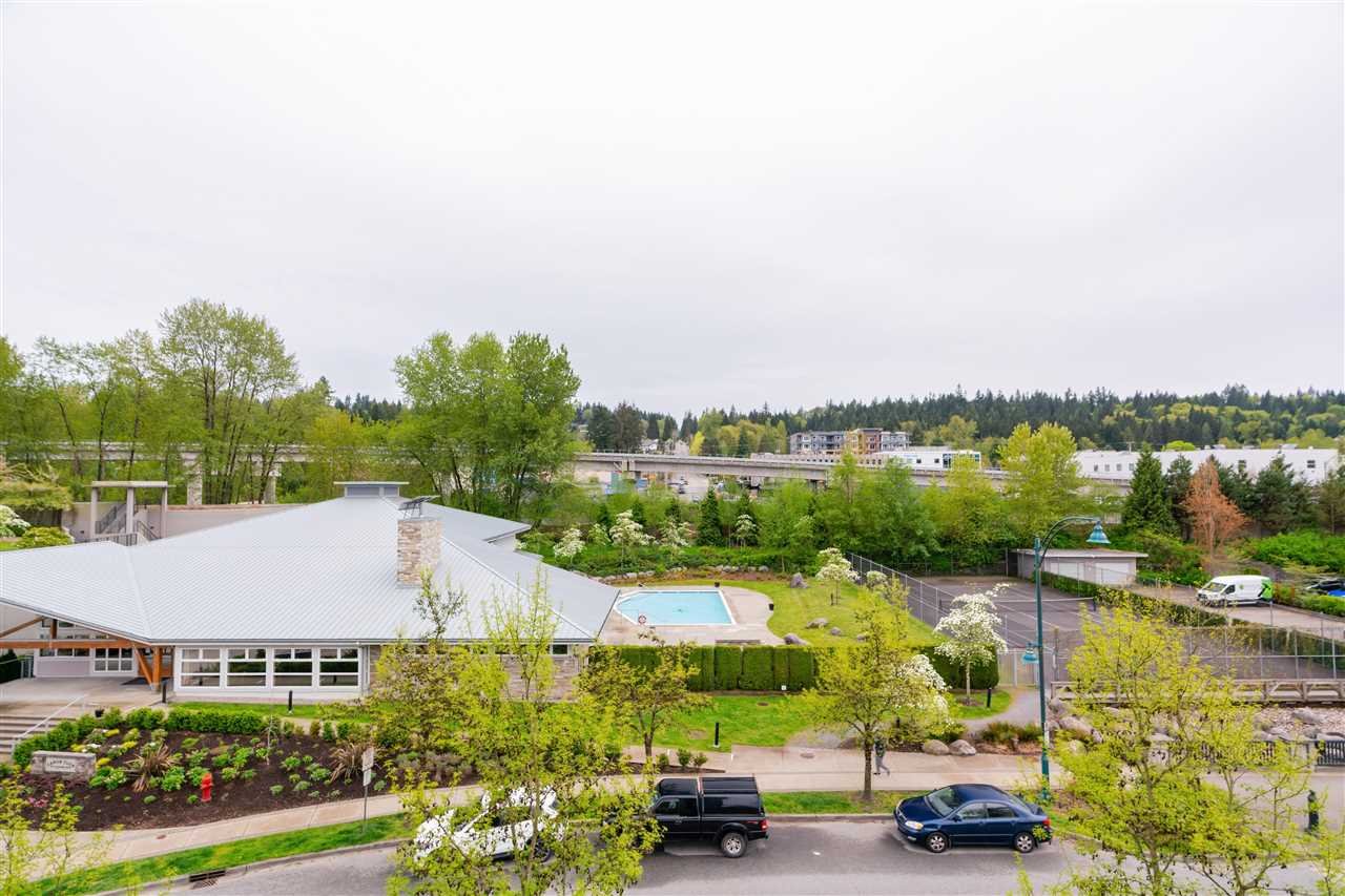 405-600 Klahanie Dr