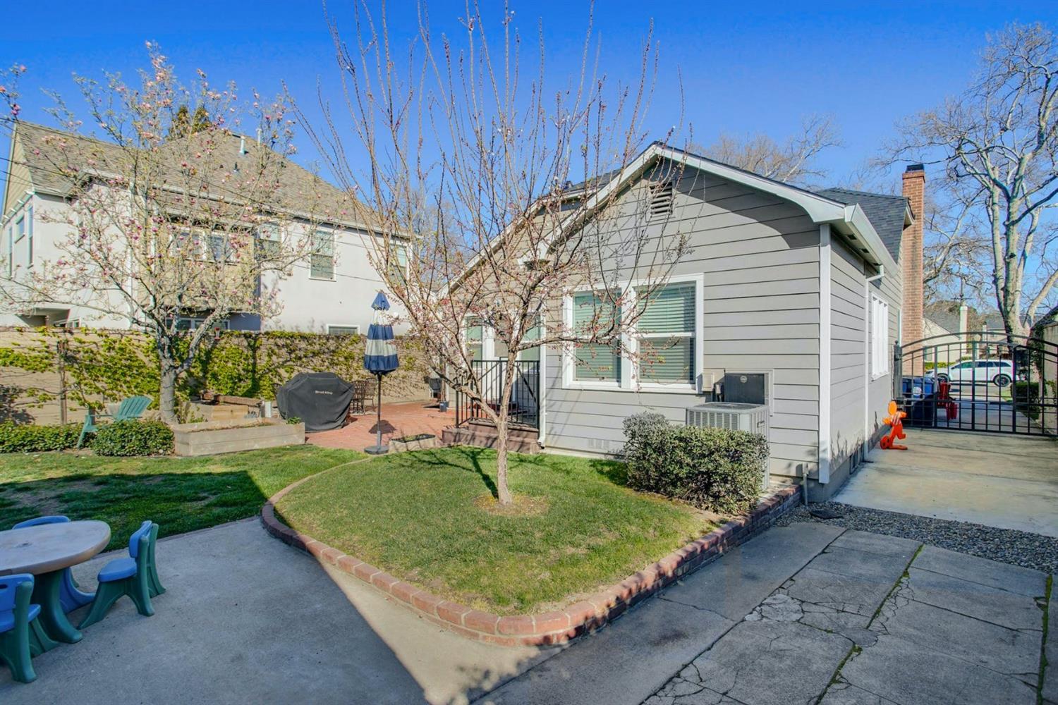 1224 47th Street