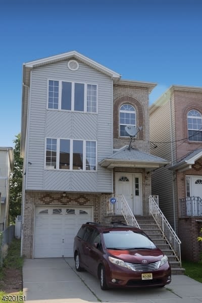 211 Franklin St