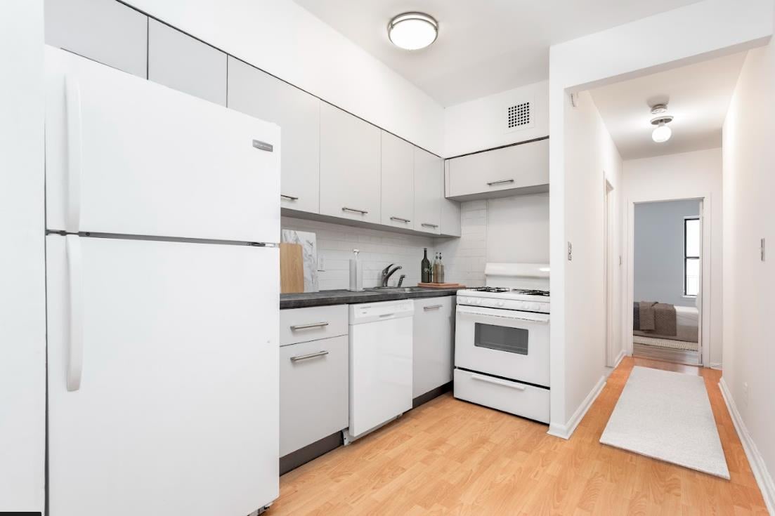 379 First Avenue, Apt 3