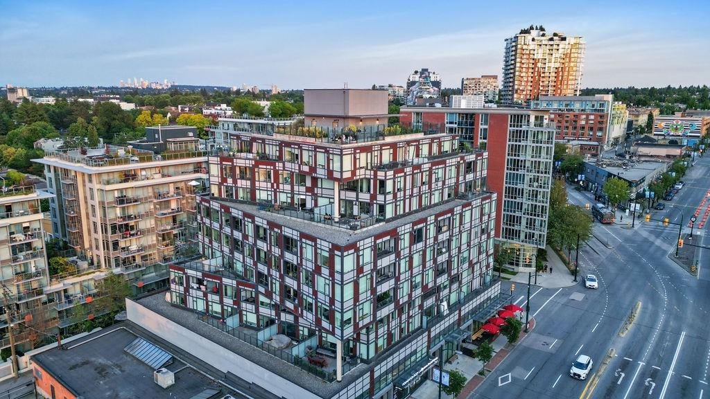 315-209 E 7th Ave