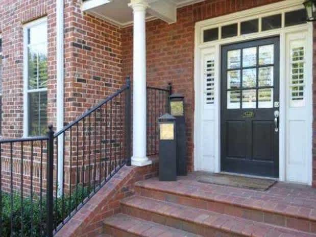 5468 Glenridge View