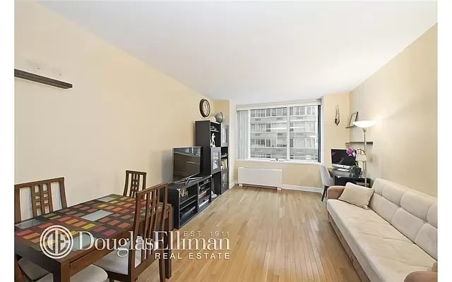 120 Riverside Boulevard Unit: 9A