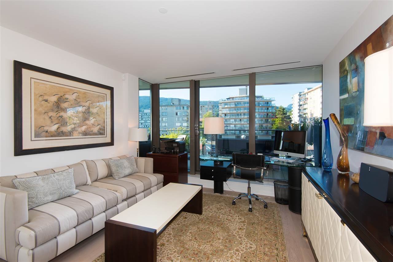 309-1355 Bellevue Ave