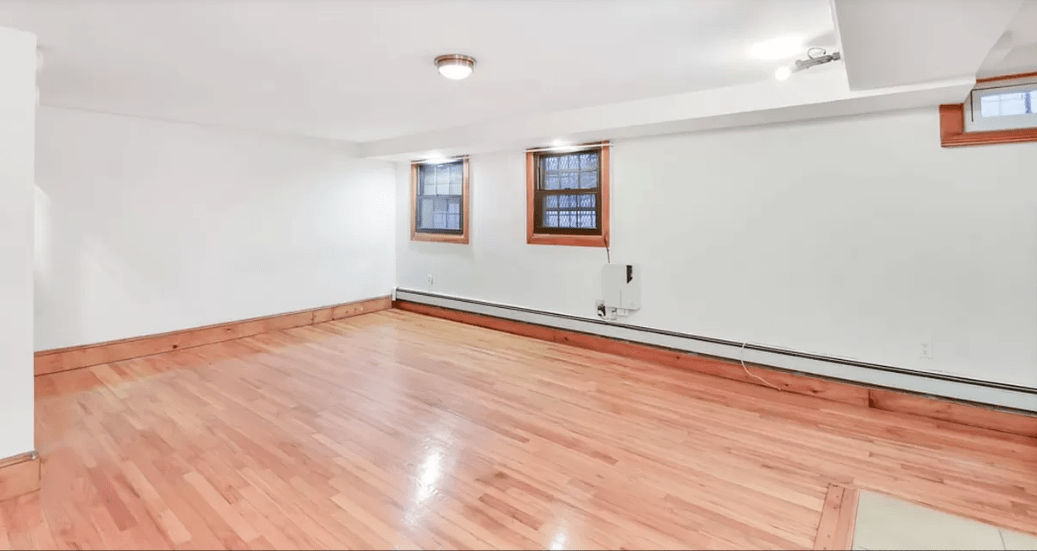 360 Carlton Avenue Apt: 4
