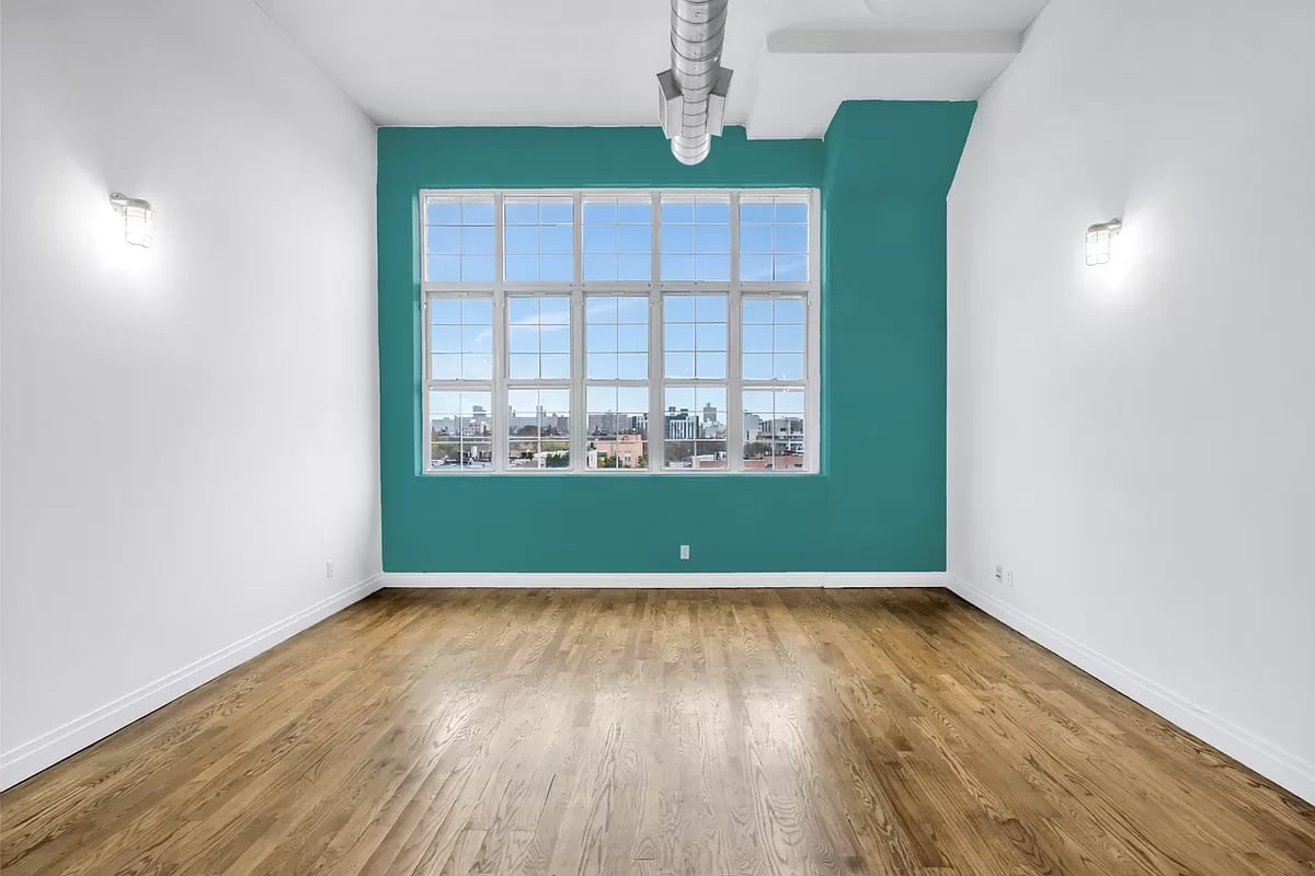 689 Myrtle Ave Apt: 4B