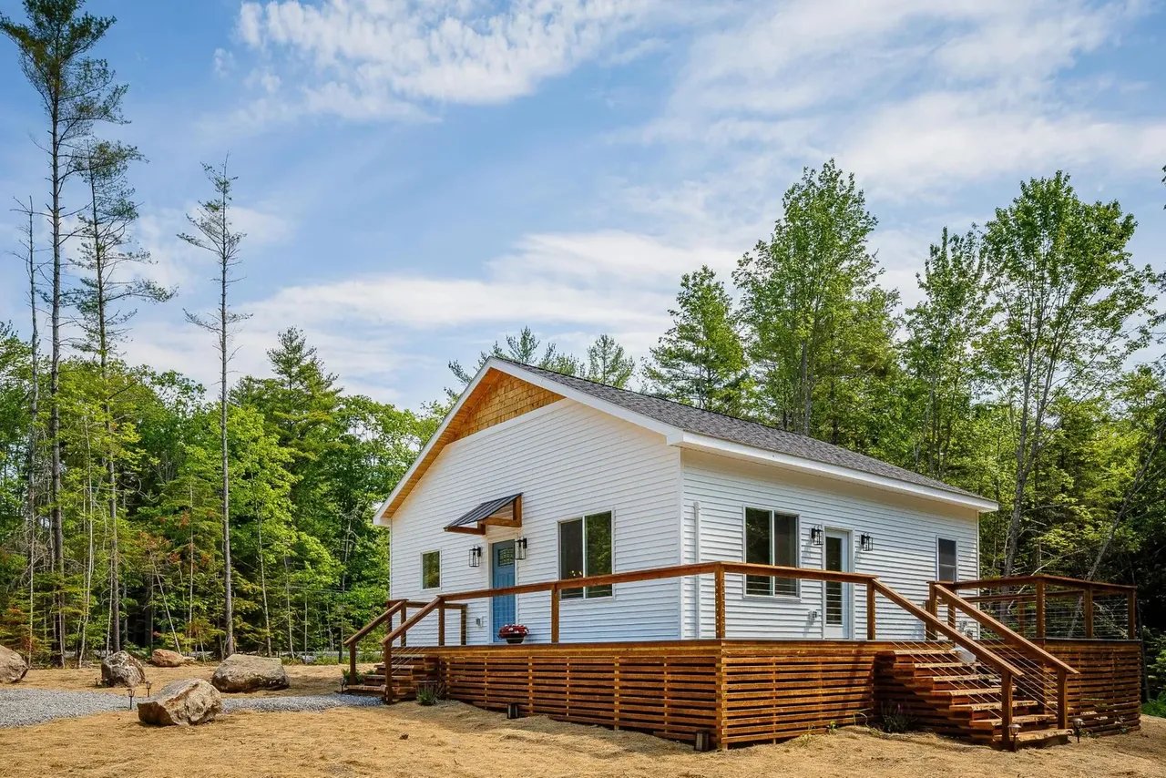 New Listing! 270 Camden Road, Hope, ME 04847 – $575,000