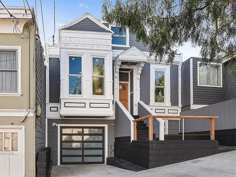 22 Newman St