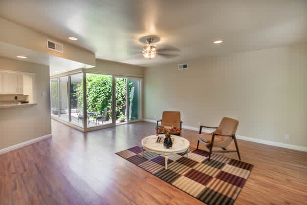 13262 Ventura Blvd Studio City CA
