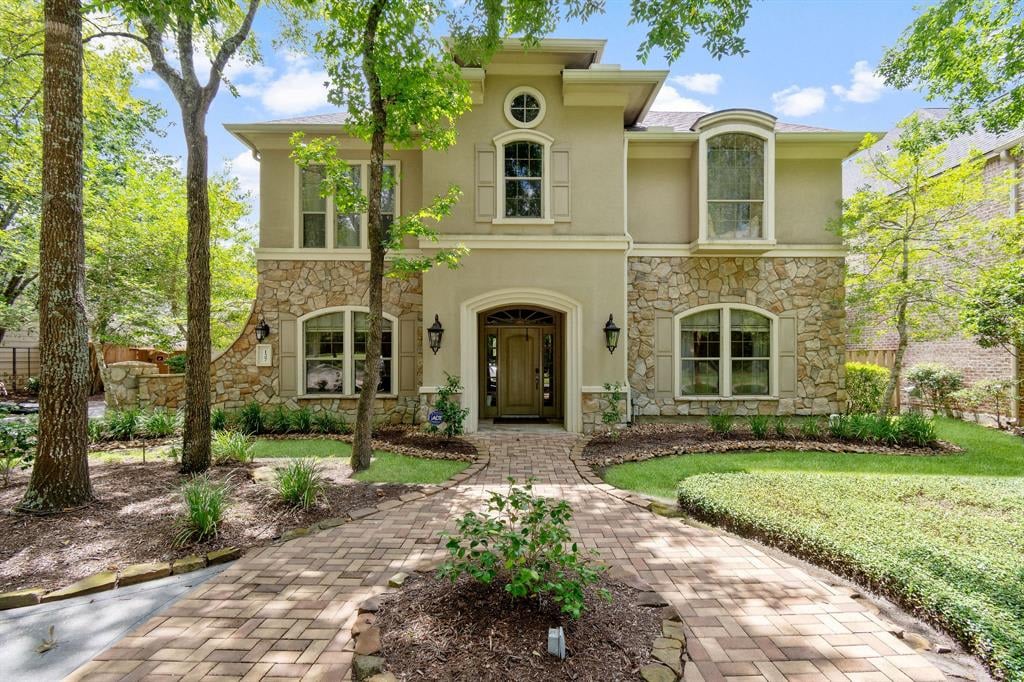 127 E. Beckonvale Circle