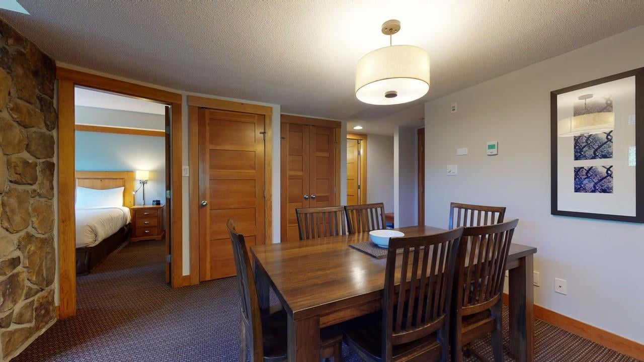 314D-2036 London Lane