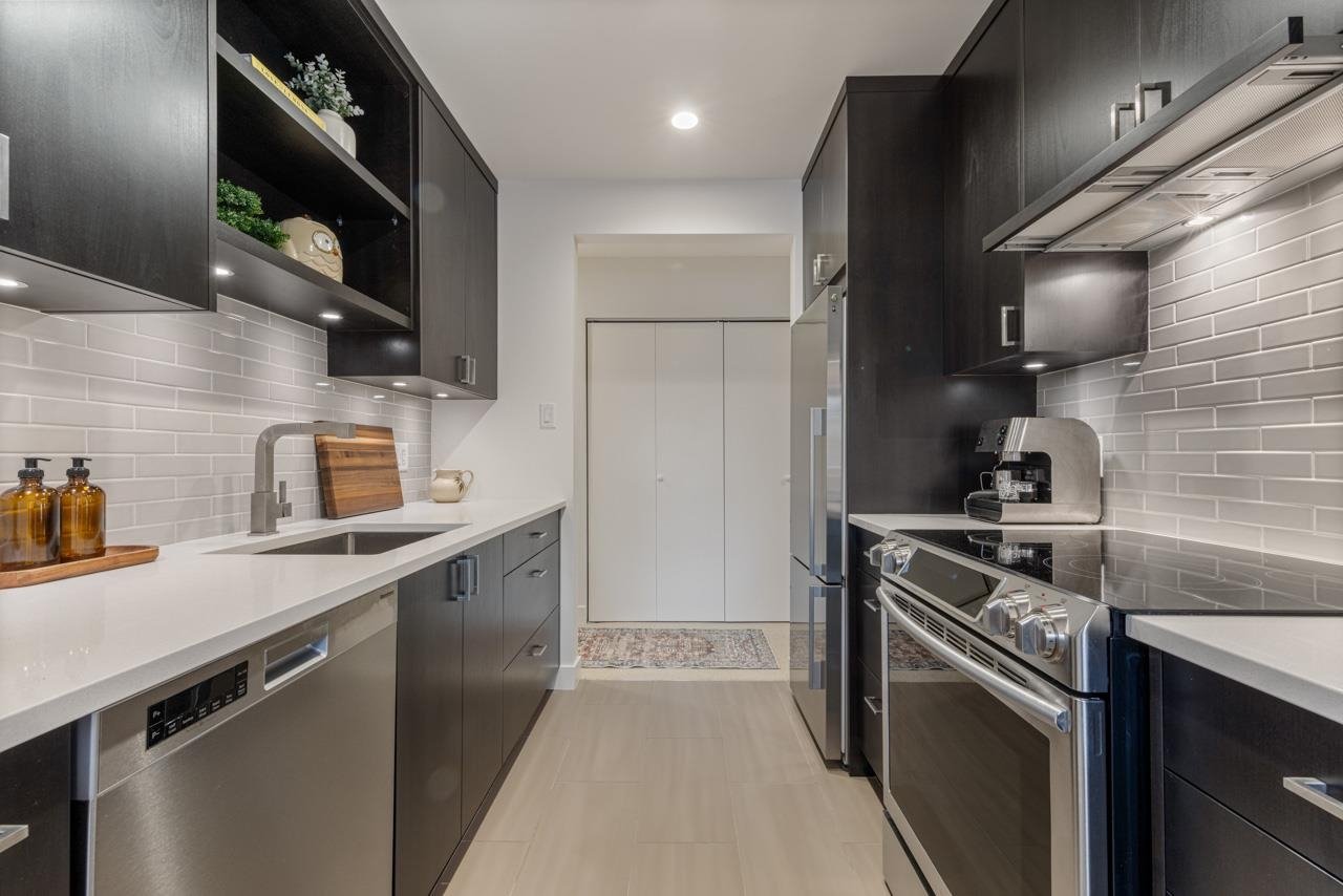 302-1777 W 13th Avenue, Vancouver