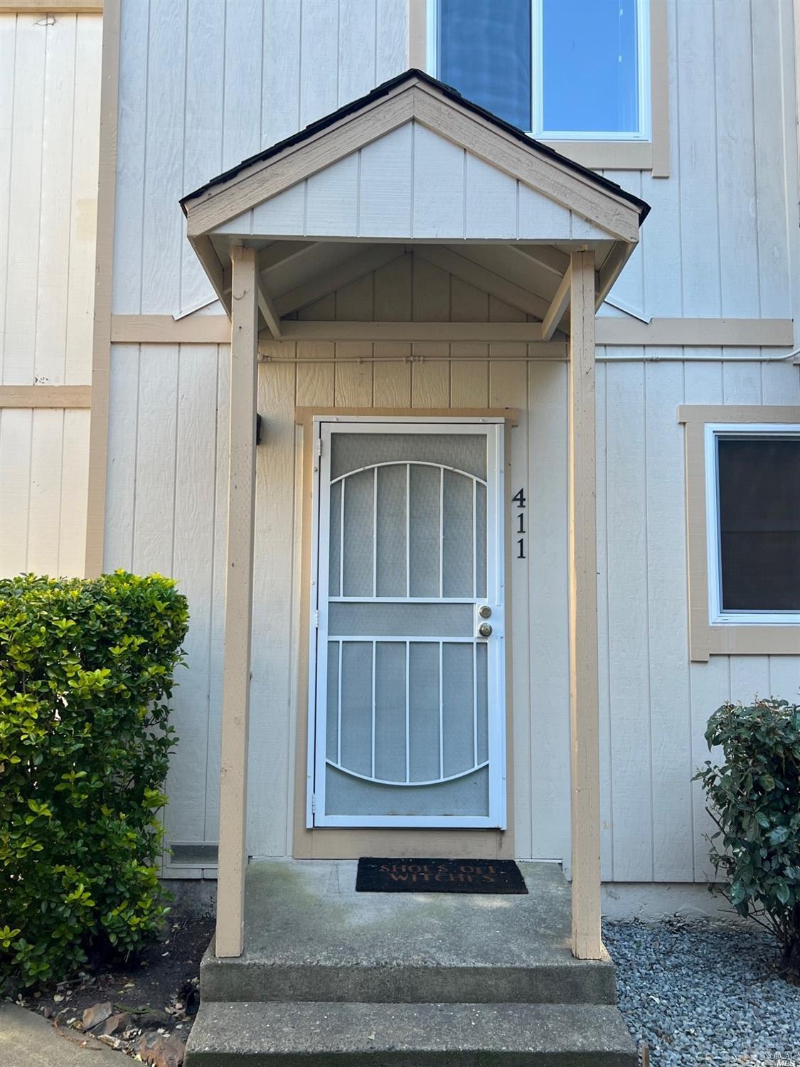 411 Enterprise Dr