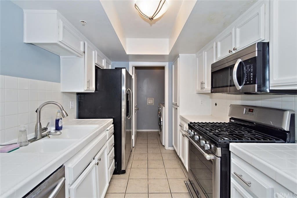 4760 TEMPLETON Street Unit 3329