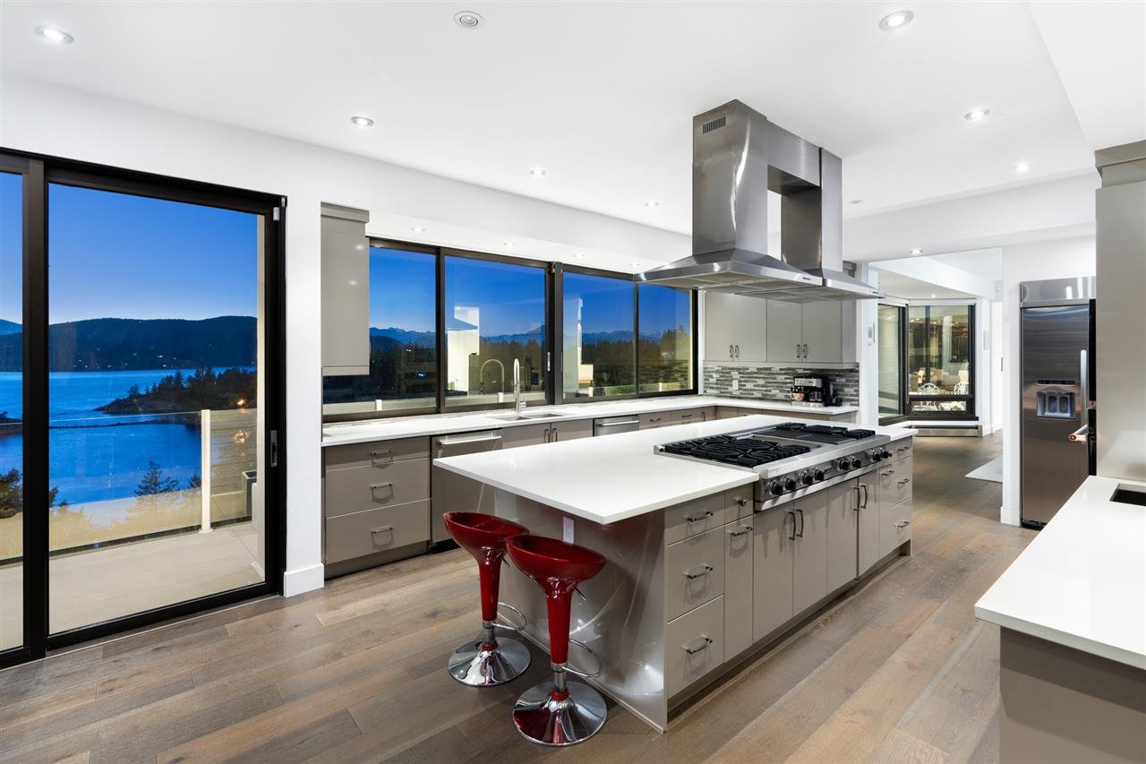 6269 St. Georges Cres