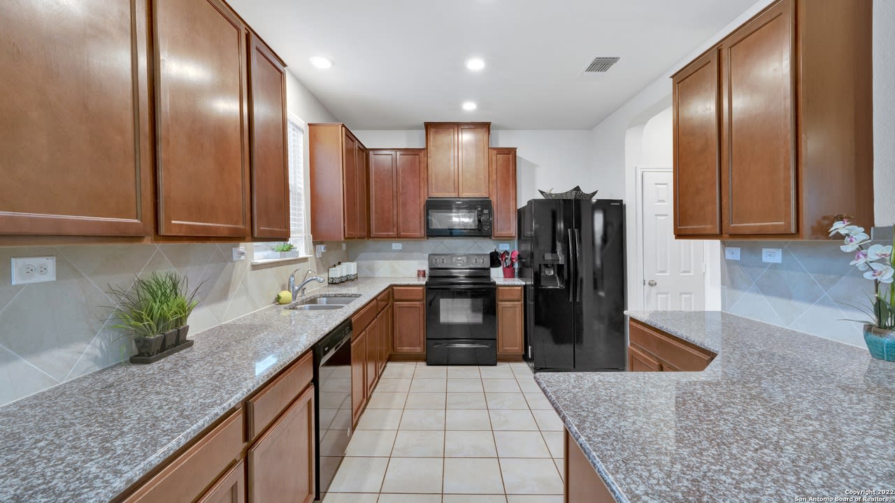 7311 Palomino Bay