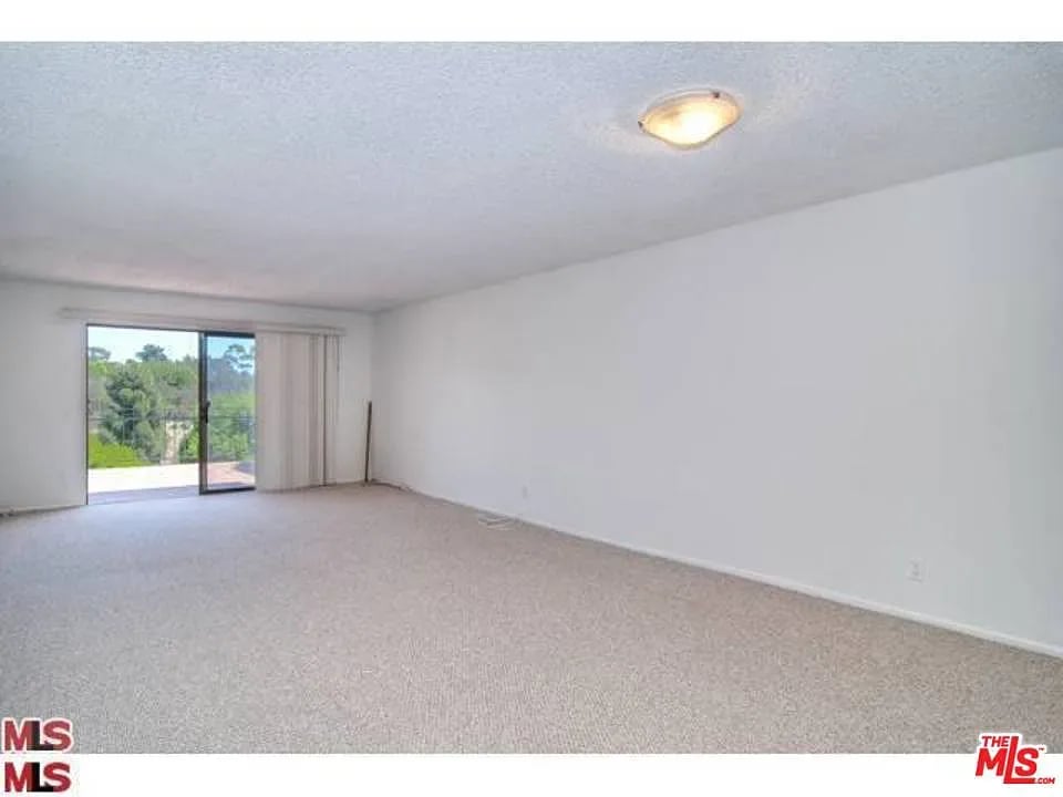 6437 Kanan Dume Rd