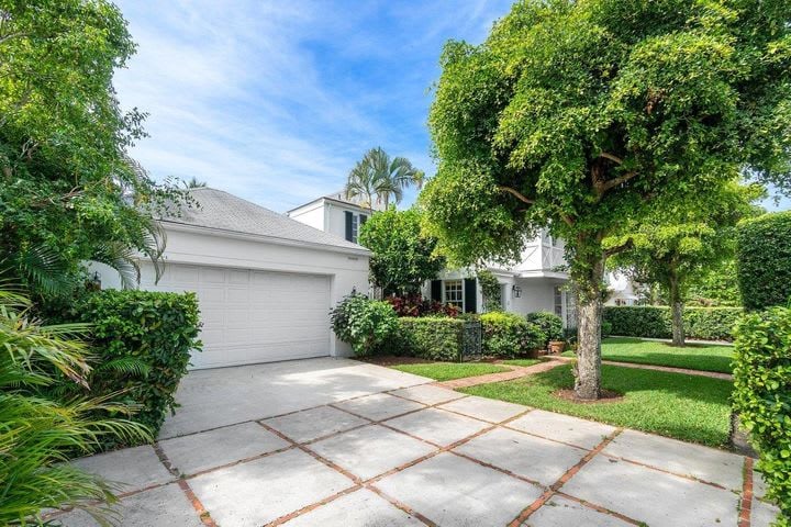 432 Seabreeze Avenue