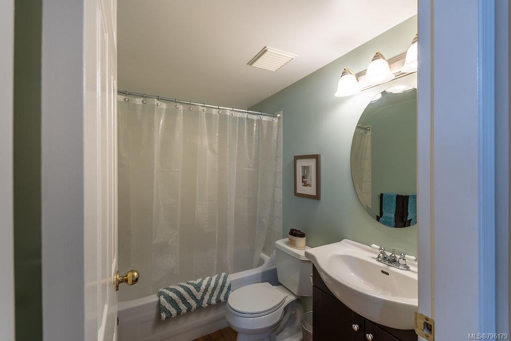 1139 Camrose Cres