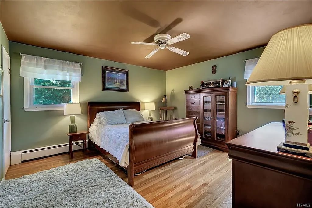 5 Van Gogh Ln